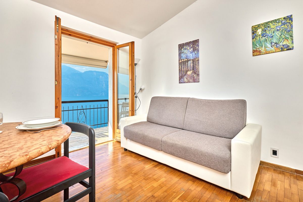 appartamento-casa-letizia-divano